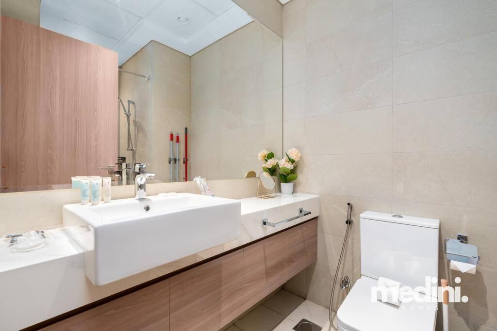 Apartment - Azizi Riviera 37 *
